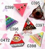 Broches
